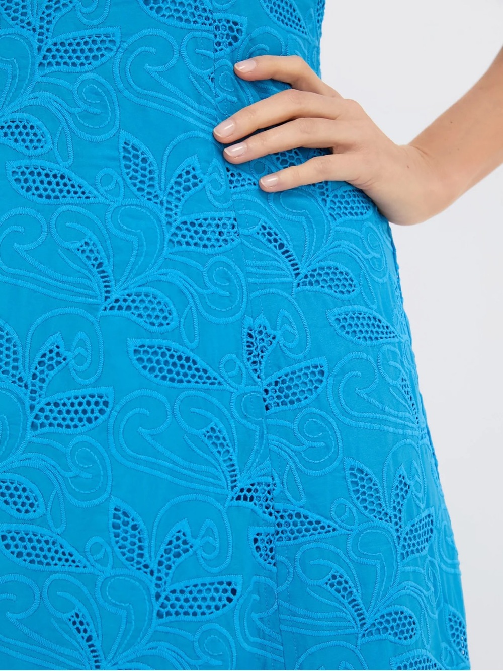 Tuckernuck HYACINTH HOUSE Azure Eyelet Ainsley Midi Dress Size L - Picture 8 of 13